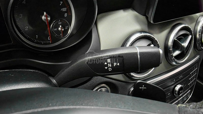 Mercedes Benz CLA 180 Shooting Brake 