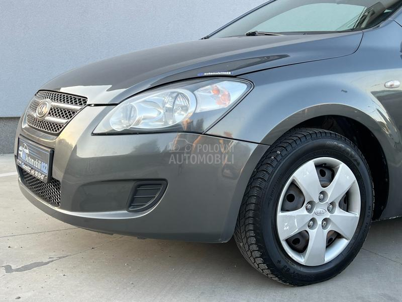 Kia cee`d 1.4b LX FRESH