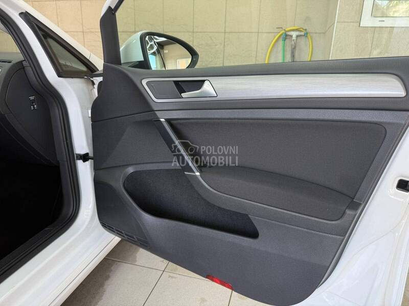 Volkswagen Golf 7 1.4/R line/CH