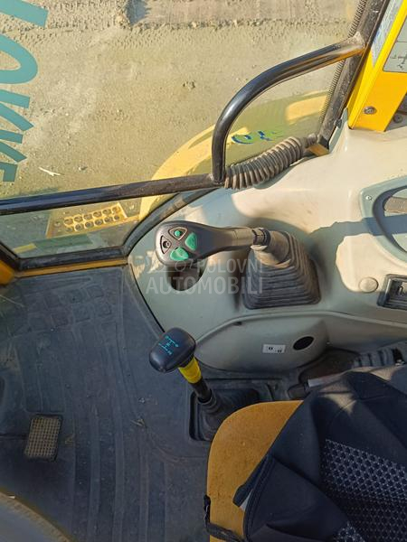 Komatsu WB93R Utility