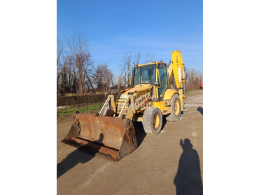 Komatsu WB93R Utility