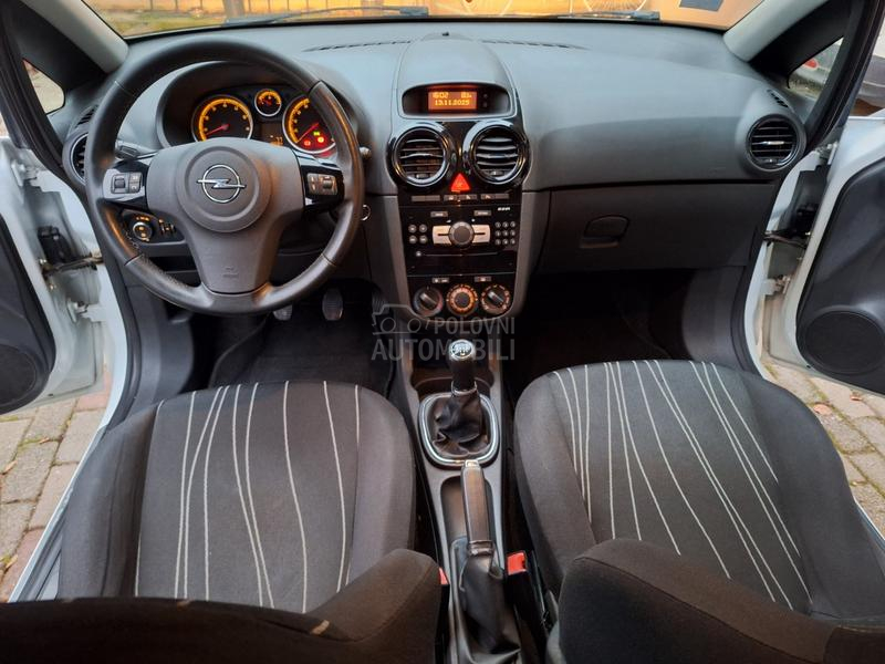 Opel Corsa D 1.4b