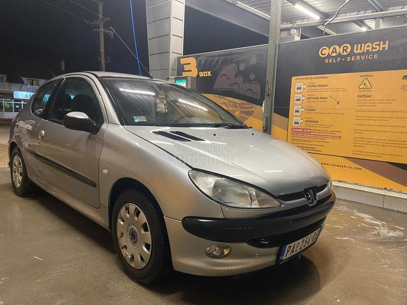 Peugeot 206 