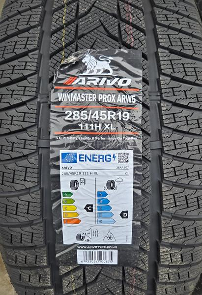 Ostalo 285/45 R19 Zimska