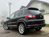 Volkswagen Tiguan 2.0TSI / R LINE/