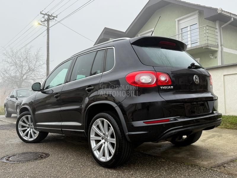 Volkswagen Tiguan 2.0TSI / R LINE/