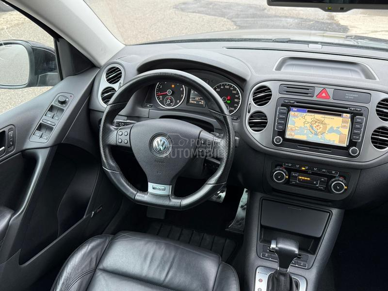 Volkswagen Tiguan 2.0TSI / R LINE/