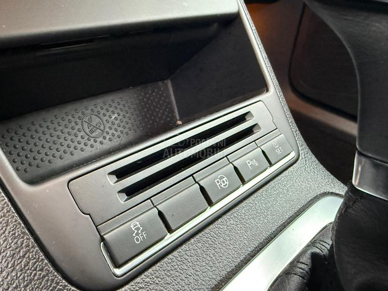 Volkswagen Tiguan 2.0TSI / R LINE/