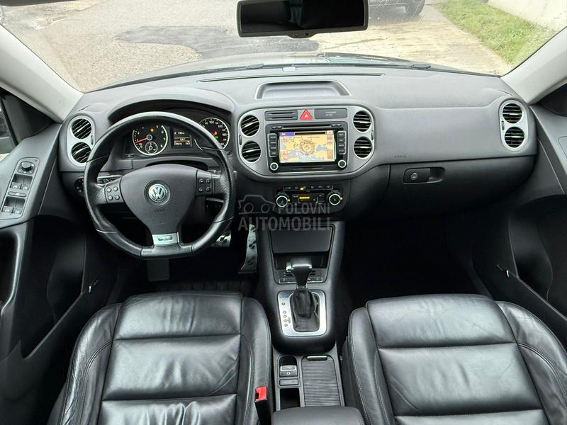 Volkswagen Tiguan 2.0TSI / R LINE/