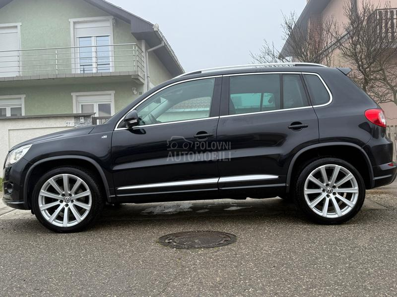 Volkswagen Tiguan 2.0TSI / R LINE/
