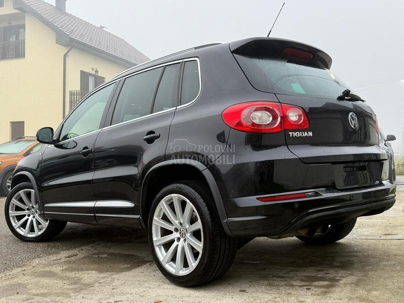 Volkswagen Tiguan 2.0TSI / R LINE/