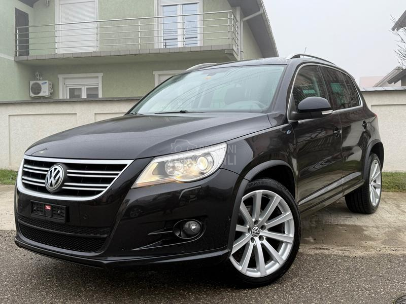 Volkswagen Tiguan 2.0TSI / R LINE/