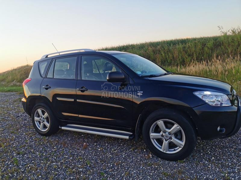 Toyota RAV 4 executive