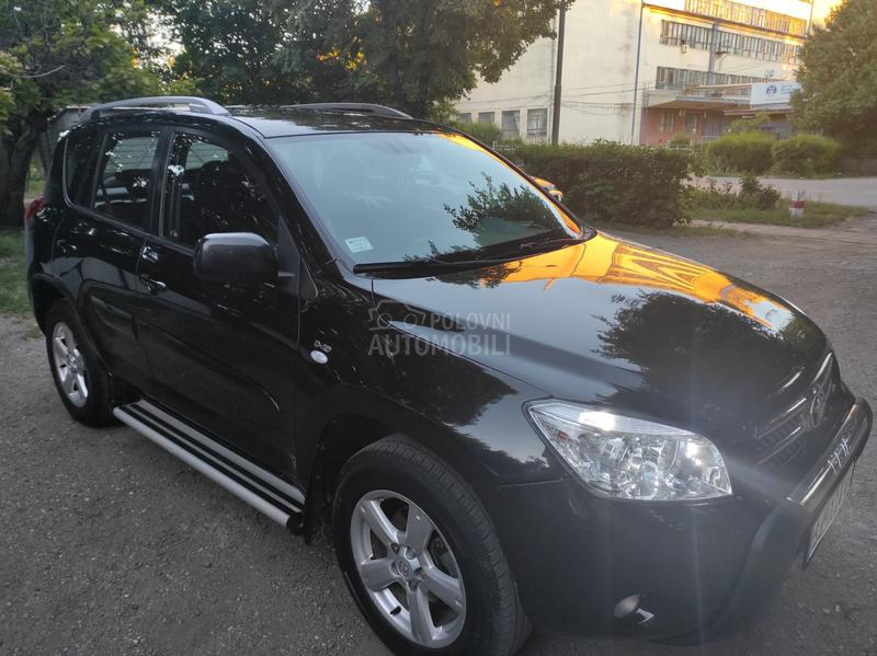 Toyota RAV 4 executive