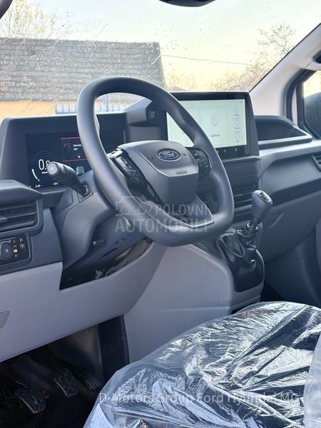 Ford Transit Custom VAN 320 LWB 2.0 136 ks