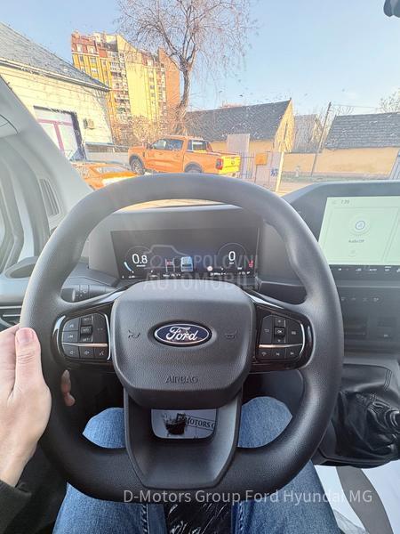 Ford Transit Custom VAN 320 LWB 2.0 136 ks