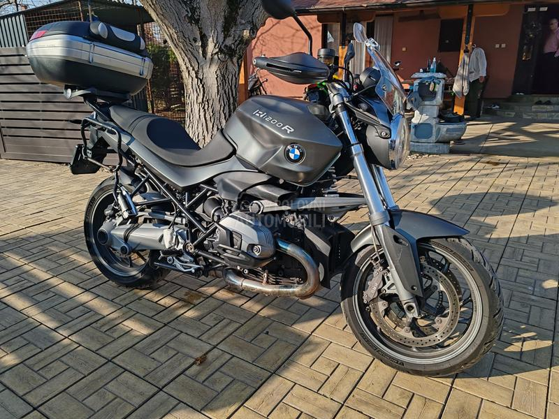 BMW R1200R