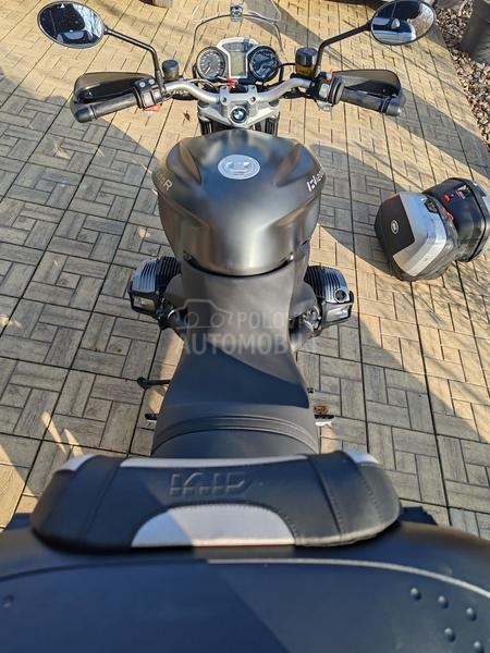 BMW R1200R