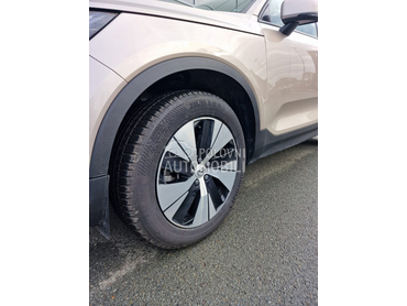 Volvo XC40 B3  Core AT FWD DCT