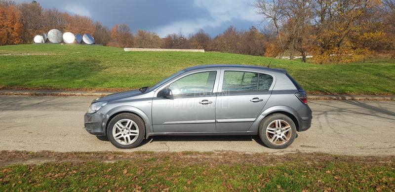 Opel Astra H 1.4