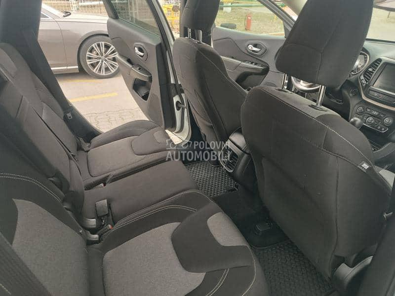 Jeep Cherokee 2.0 CRD LONGITUDE