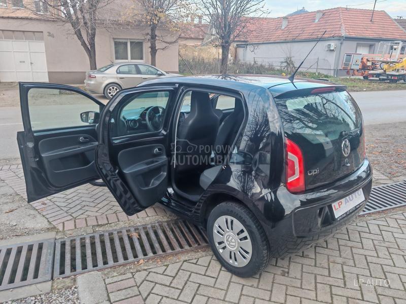 Volkswagen up! 