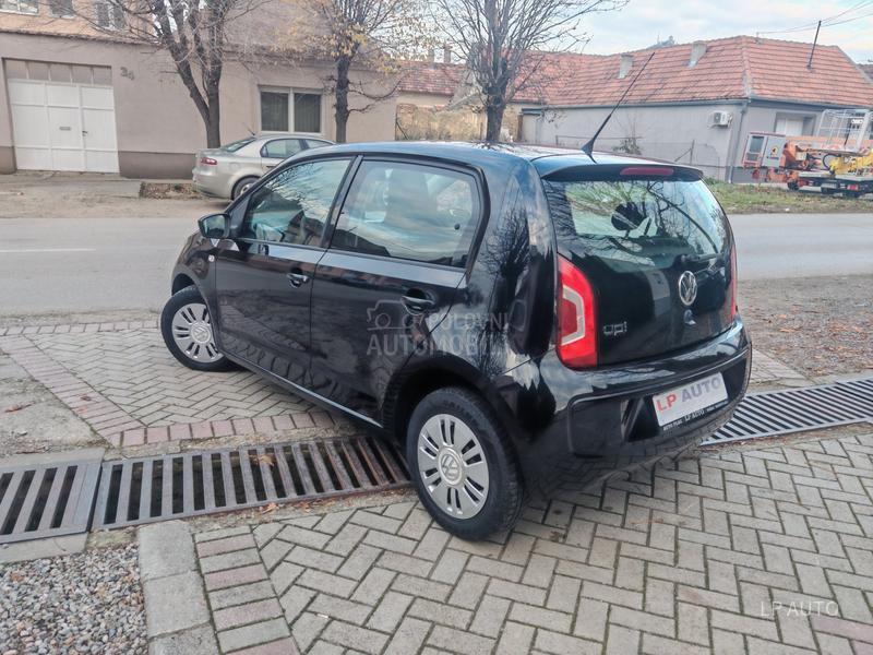 Volkswagen up! 