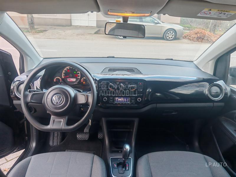 Volkswagen up! 