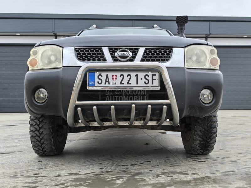 Nissan Navara 2.5