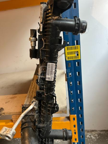 nosac hladnjak klime vod prsa