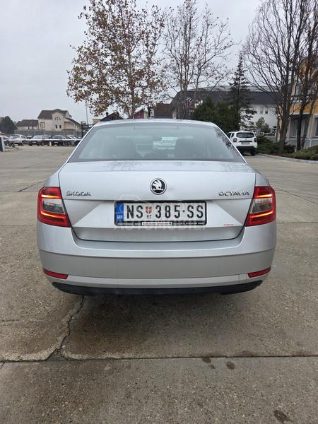 Škoda Octavia 1.6 TDI STYLE
