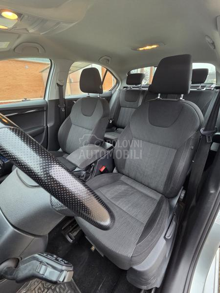Škoda Octavia 1.6 TDI STYLE