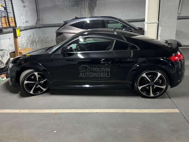 Audi TT 