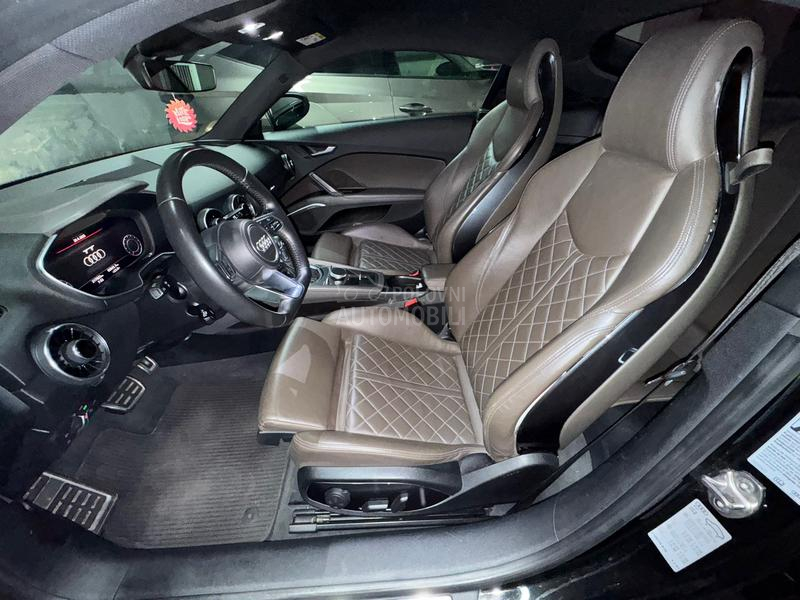 Audi TT 