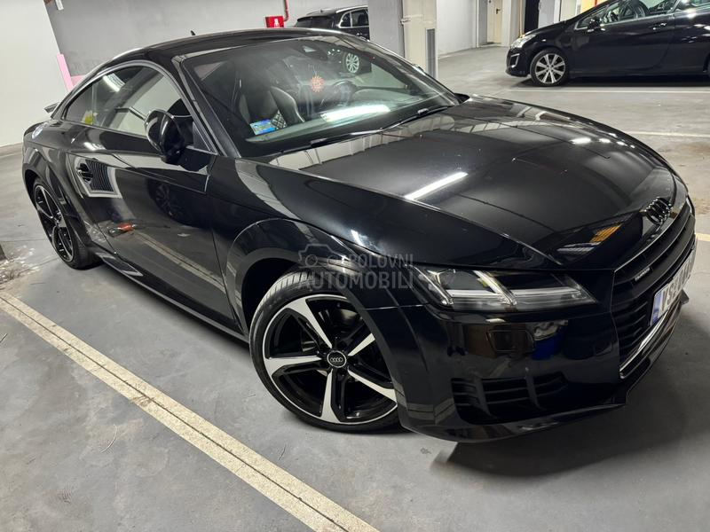 Audi TT 