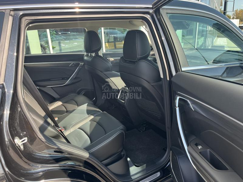 Geely Atlas Pro 1.5TD 7DCT GF