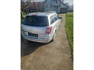 desno stop svetlo Astra za Opel Astra H od 2007. do 2011. god.