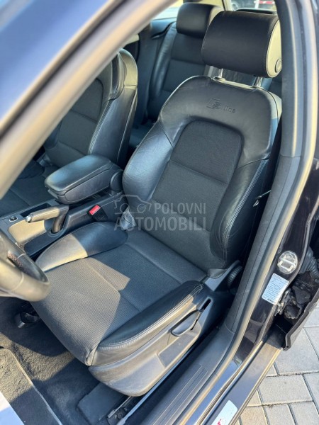 Audi A3 2.0TDI 8v//S-LINE/