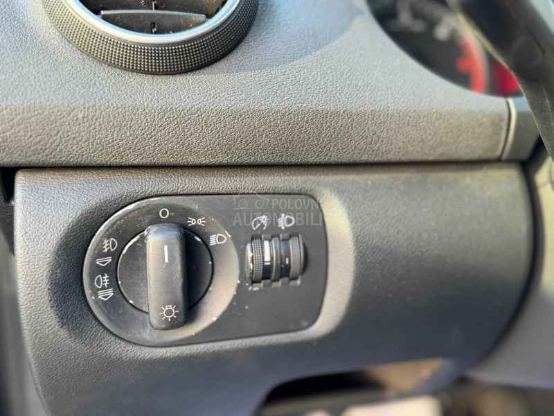 Audi A3 2.0TDI 8v//S-LINE/