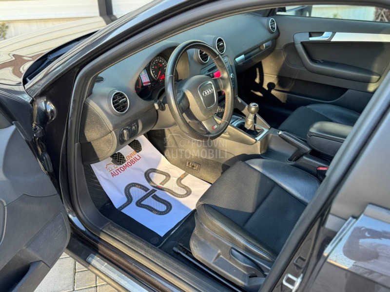 Audi A3 2.0TDI 8v//S-LINE/