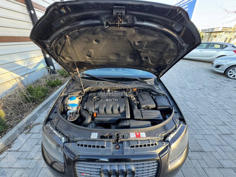 Audi A3 2.0TDI 8v//S-LINE/