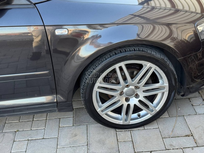 Audi A3 2.0TDI 8v//S-LINE/