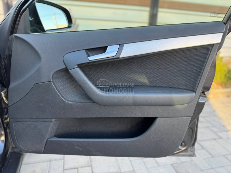 Audi A3 2.0TDI 8v//S-LINE/