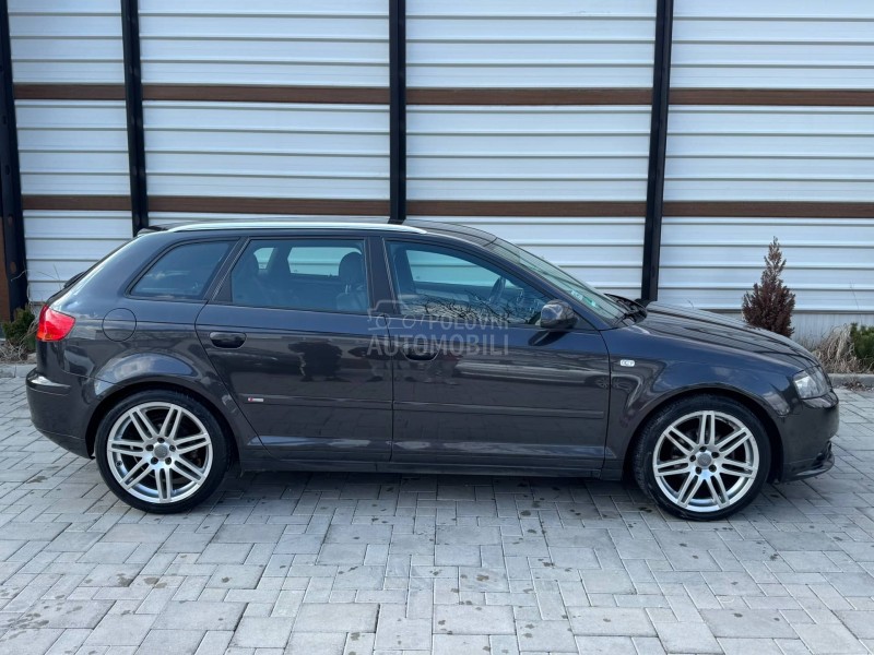 Audi A3 2.0TDI 8v//S-LINE/