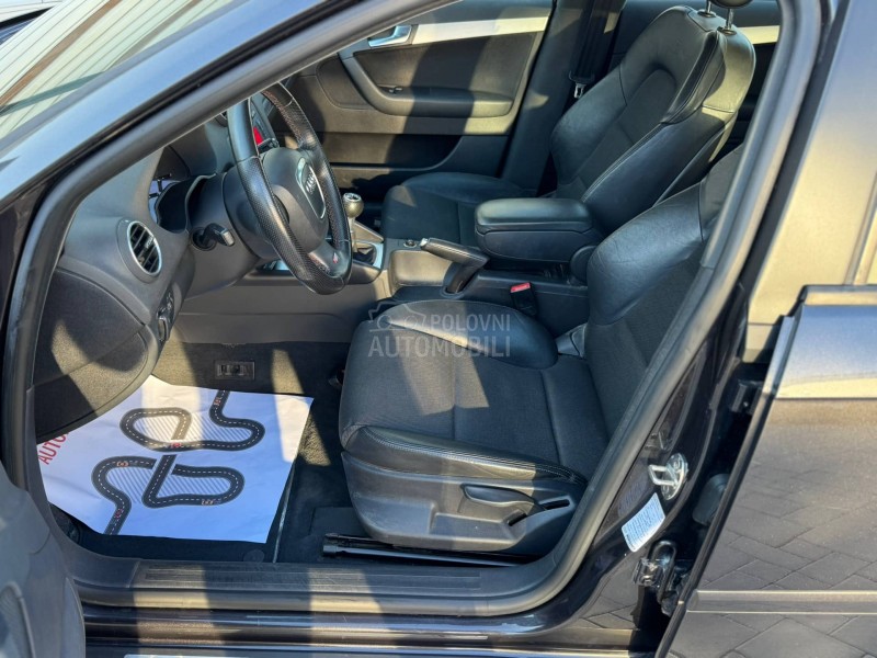 Audi A3 2.0TDI 8v//S-LINE/