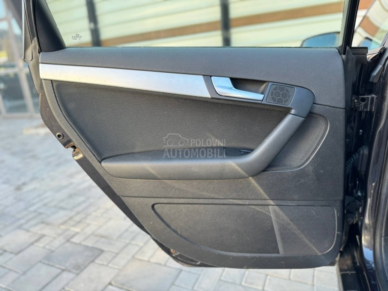 Audi A3 2.0TDI 8v//S-LINE/