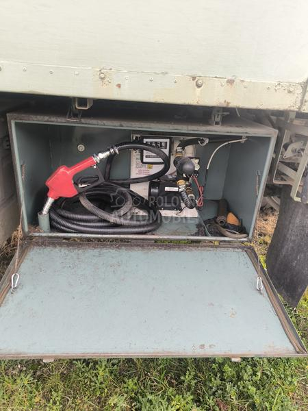 TAM 110 vojni sanitet