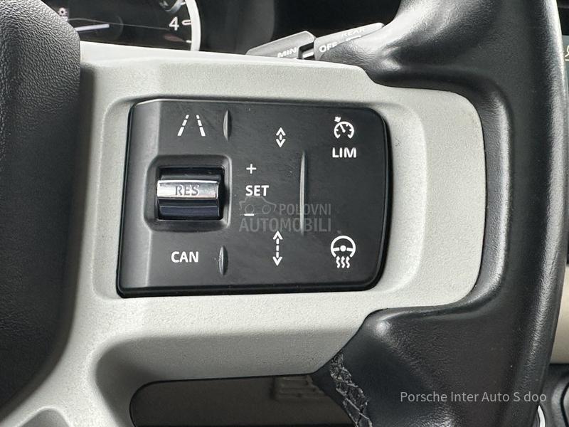 Land Rover Defender 110