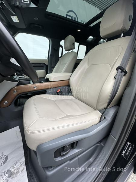 Land Rover Defender 110