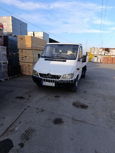 Mercedes Benz Sprinter